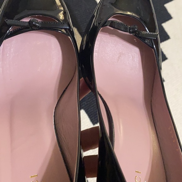 Gucci Patent Leather Knotted Bow Pointed Toe Pumps 37.5 - Picture 10 of 13